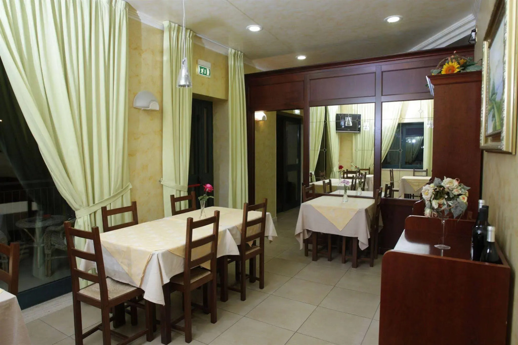 Pino Hotel