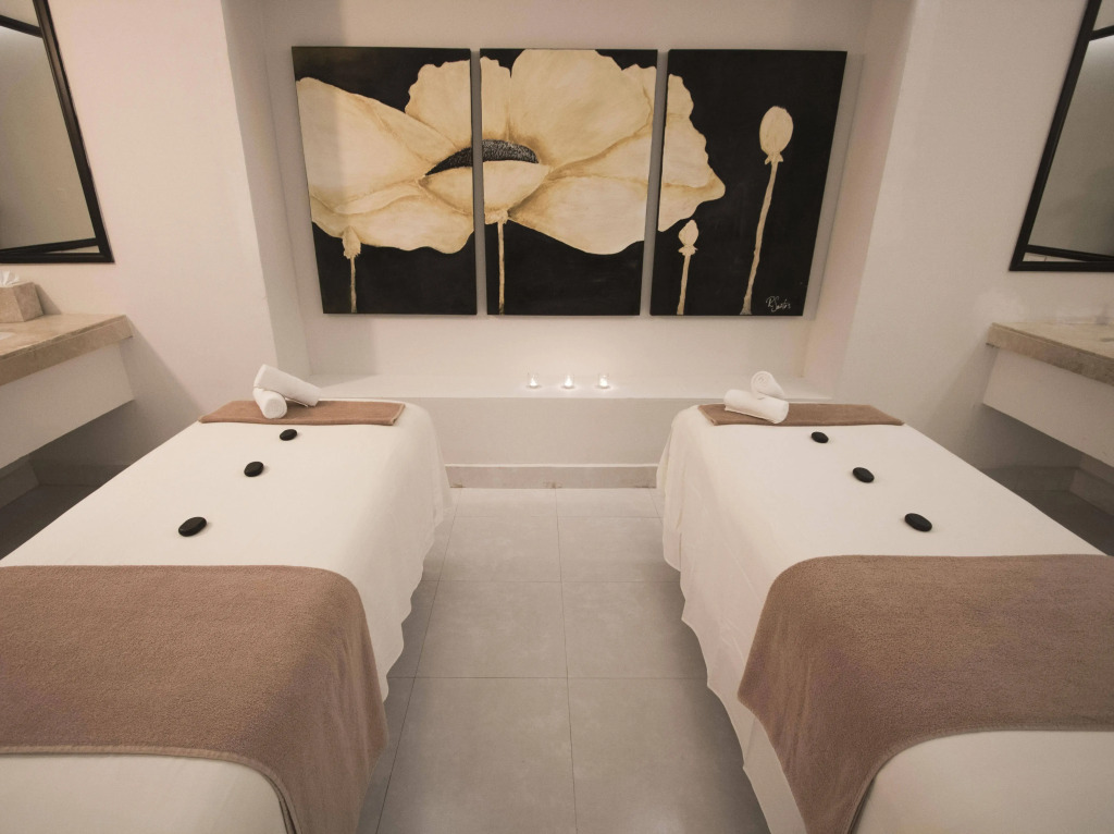 Grand Decameron Los Cabos, A Trademark All-Inclusive Resort