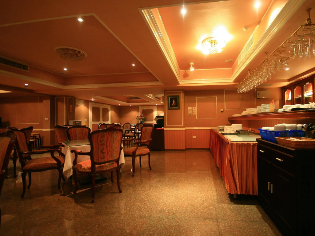 Finders Hotel Hualien Station