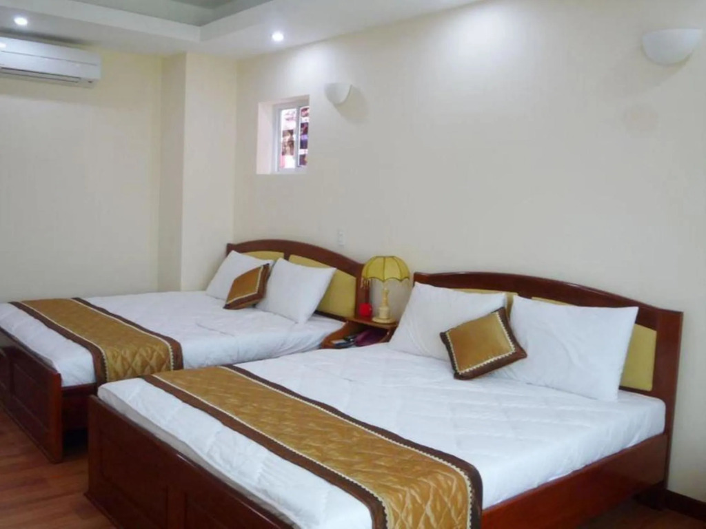Duc Minh Saigon Airport Hotel