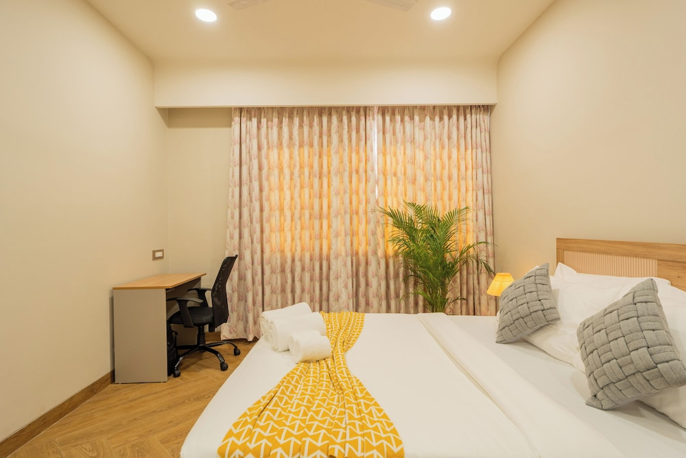 ELIVAAS Kamerios Maris 1 BHK Apartment
