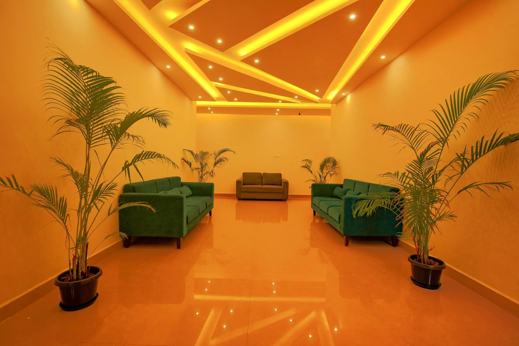 FabHotel Senthur Inn
