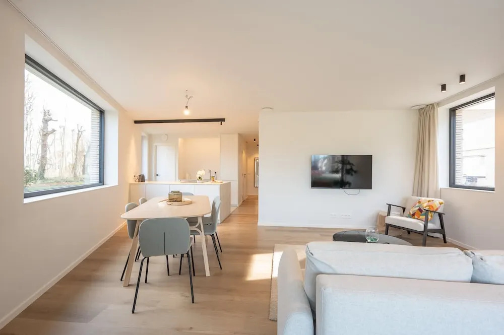 Mistral Modern Appartement in Knokke-heist met 2 Slaapkamers en Terras