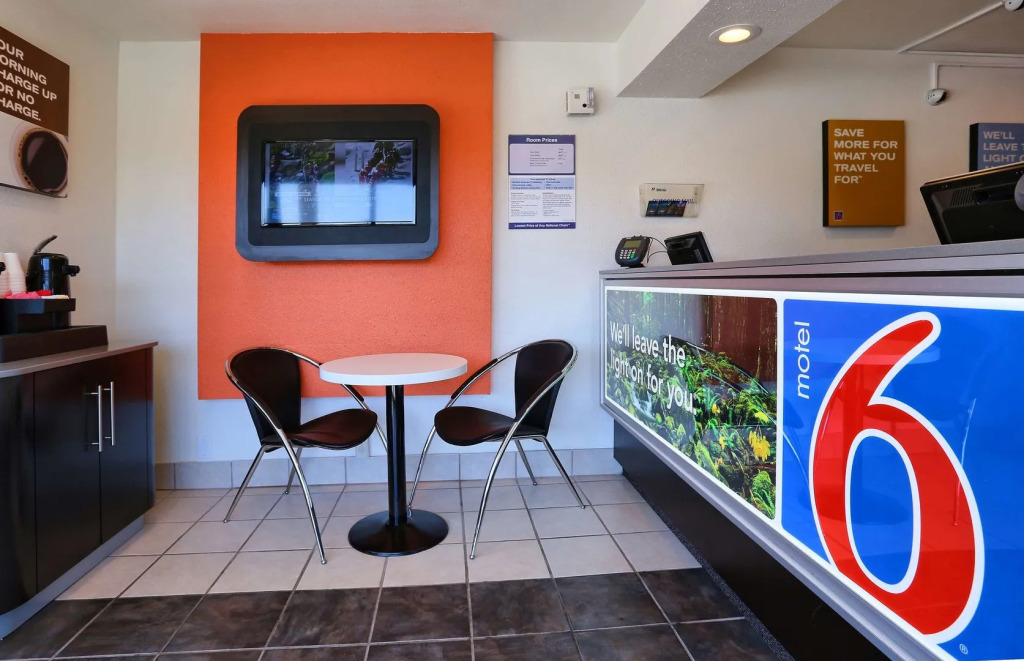 Super 8 by Wyndham Walnut Creek