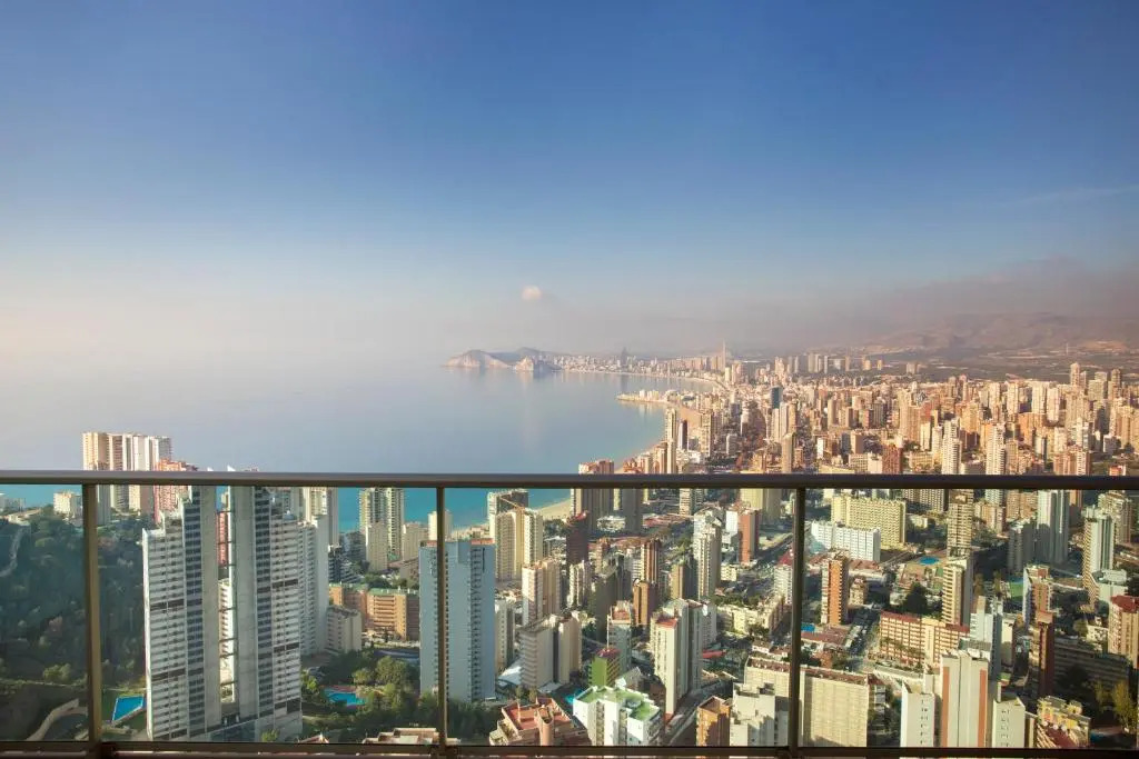 Luxury apartment on the 40th floor with amazing views