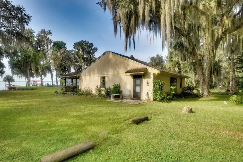 'pirate Cove' Home in Welaka: Dock & River Access!
