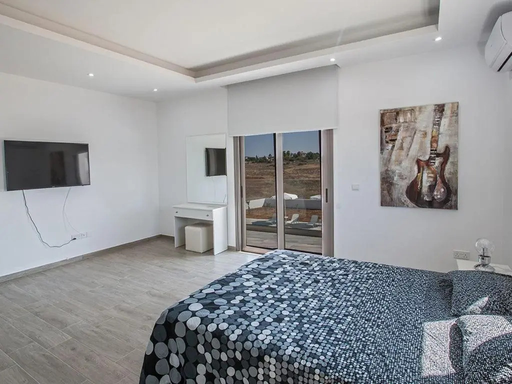 Villa Ioanni Chrysos - Luxury And New 6 Bedroom Protaras Villa