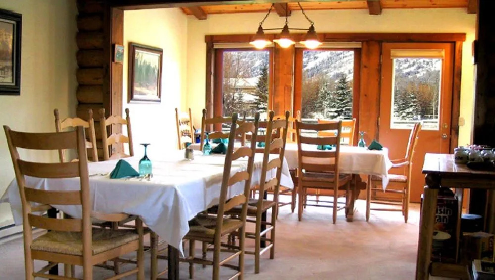 The Sassy Moose Inn