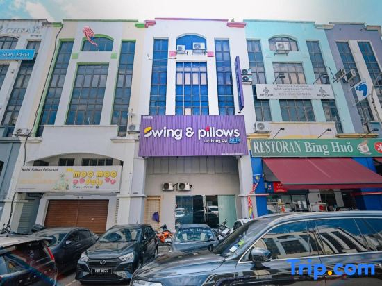 Swing & Pillows - KL Kuchai Lama