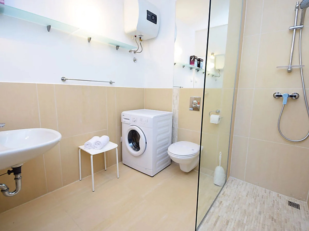 Lozna Residence 9497