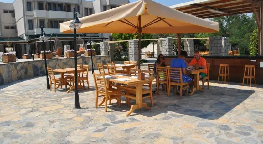 Pelagos Hotel