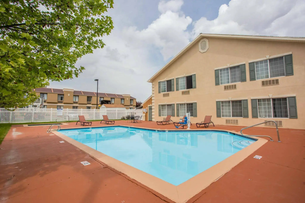 Quality Inn & Suites Salt Lake City Airport West