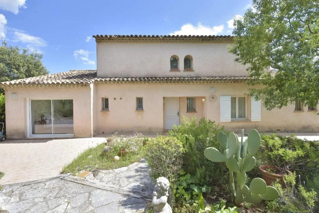 La provençale Vacation House for 8 people with breathtaking view!