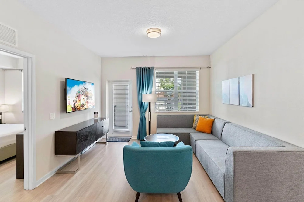 4012 Breakview Drive #210