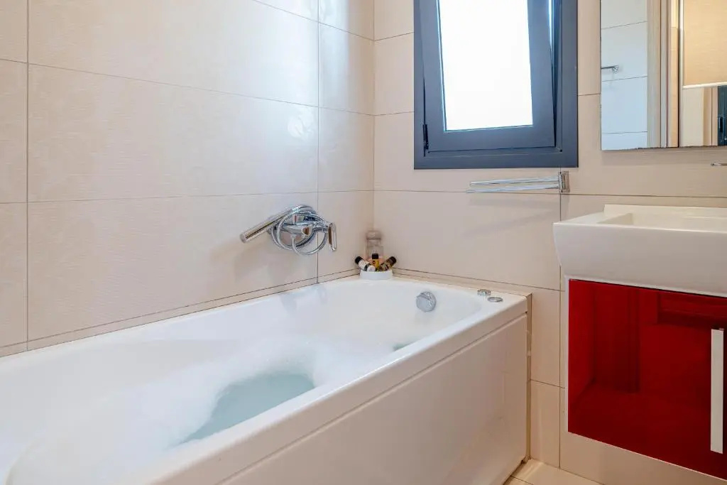 Villa The Palm, Beach & Airport closeby - POOL