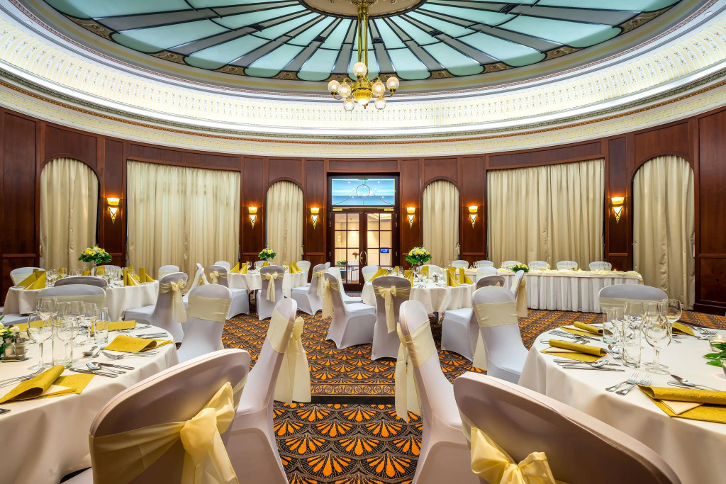 Radisson Blu Carlton Hotel, Bratislava