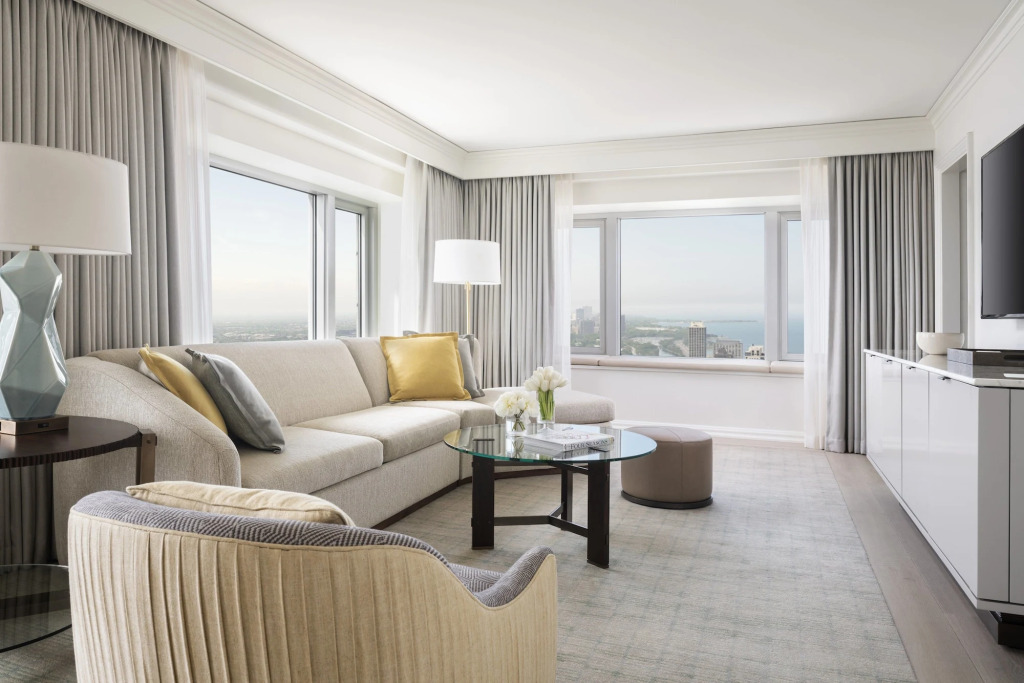 Отель Four Seasons Chicago