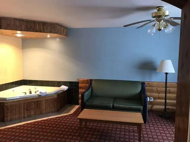 Super 8 by Wyndham Plover Stevens Point Area