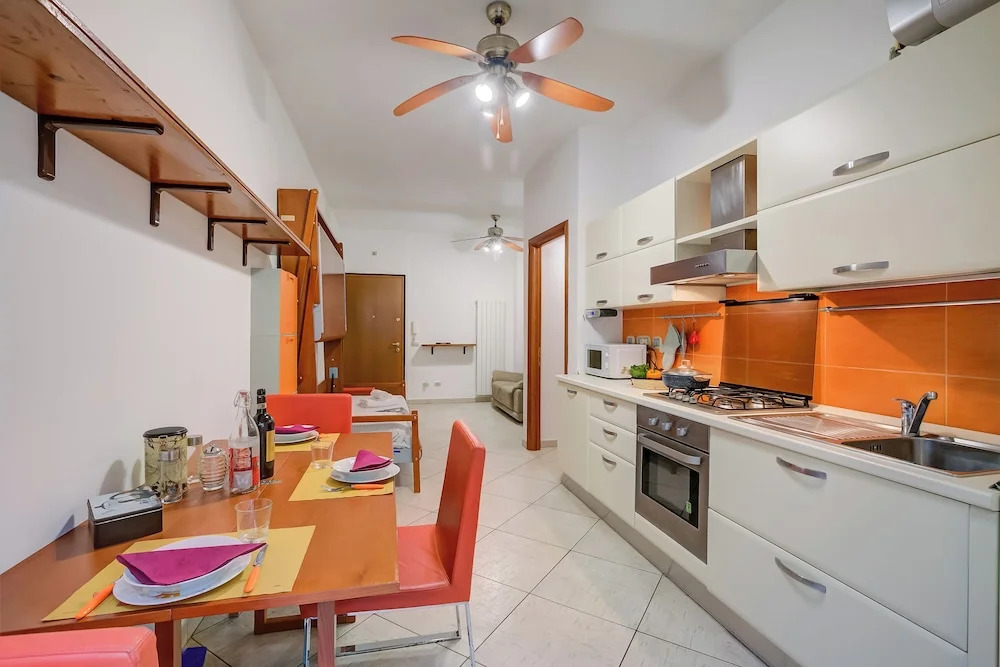 Verbena with parking 500m from the sea