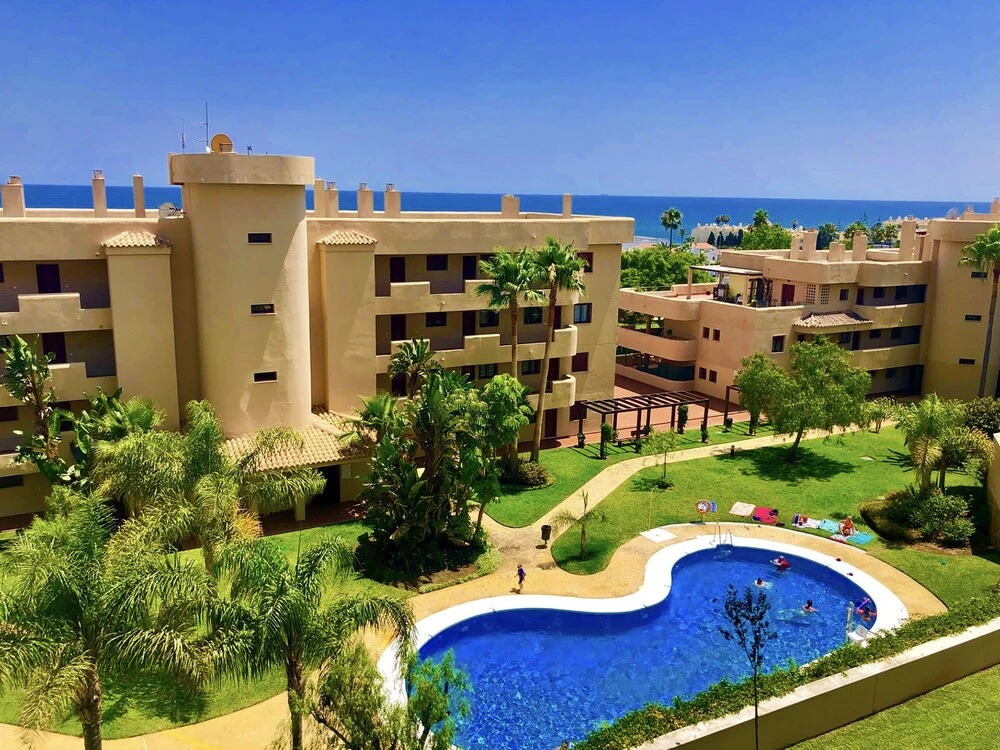 La Cala Azul - 1 bedroom apartment with big terrace over looking La cala de Mijas and sea views