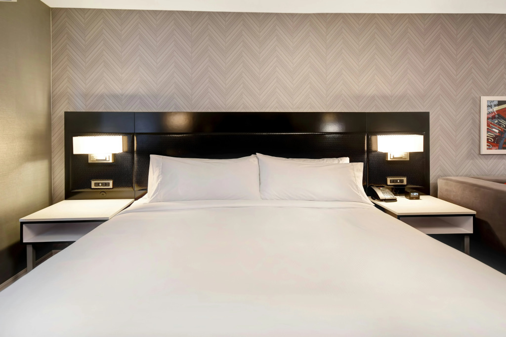 DoubleTree by Hilton Deadwood at Cadillac Jacks