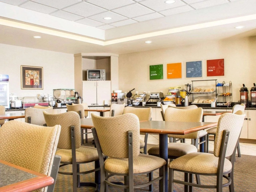 Comfort Inn and Suites Yuma I-8