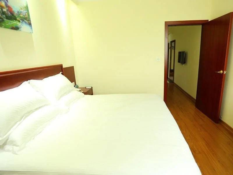 Greentree Inn Shanghai Chedun Film Park Songmin Road Express Hotel