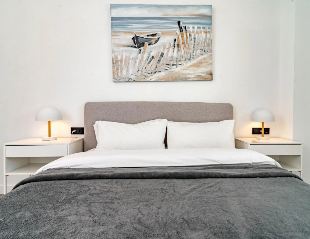 LAE7.BI- Apotel Estepona hills by roomservices