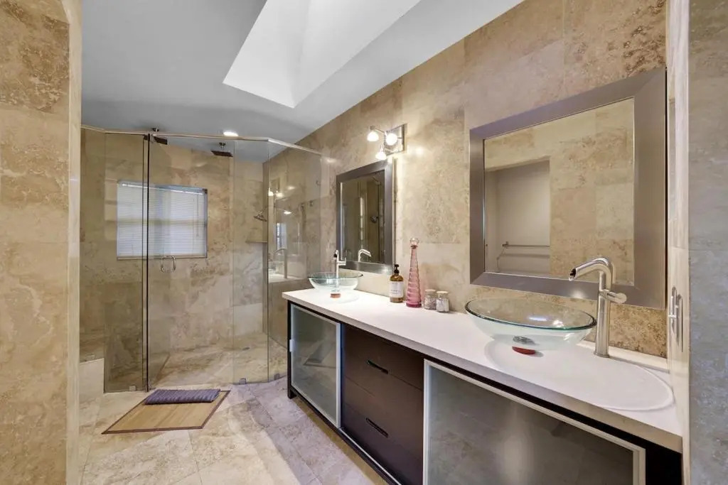 Blue stone lake home by PMI