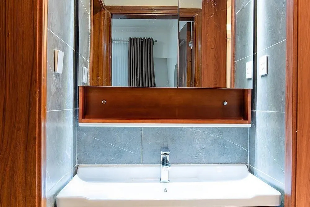 Lux Suites Enzi Heights Apartments