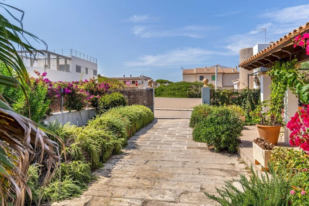 Sea side Cottage in Son Serra Marina 4 persons