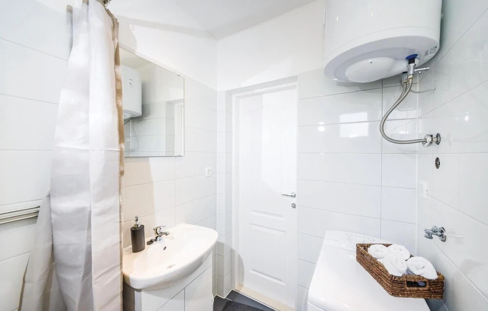 Awesome Apartment in Maslenica With 2 Bedrooms and Wifi