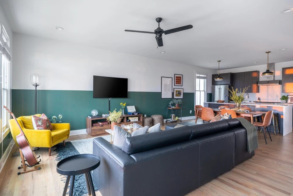 Dolly Underwood by AvantStay 2 Unit Buyout w 8BR in Heart of Nashville