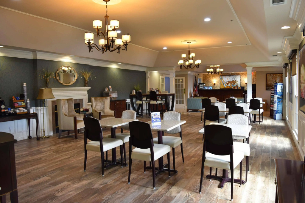 Best Western Spring Hill Inn & Suites