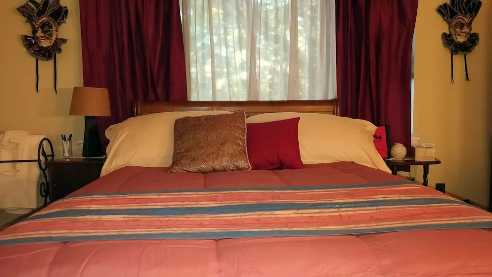 Maurrocks - A Pocono Mountains B&B