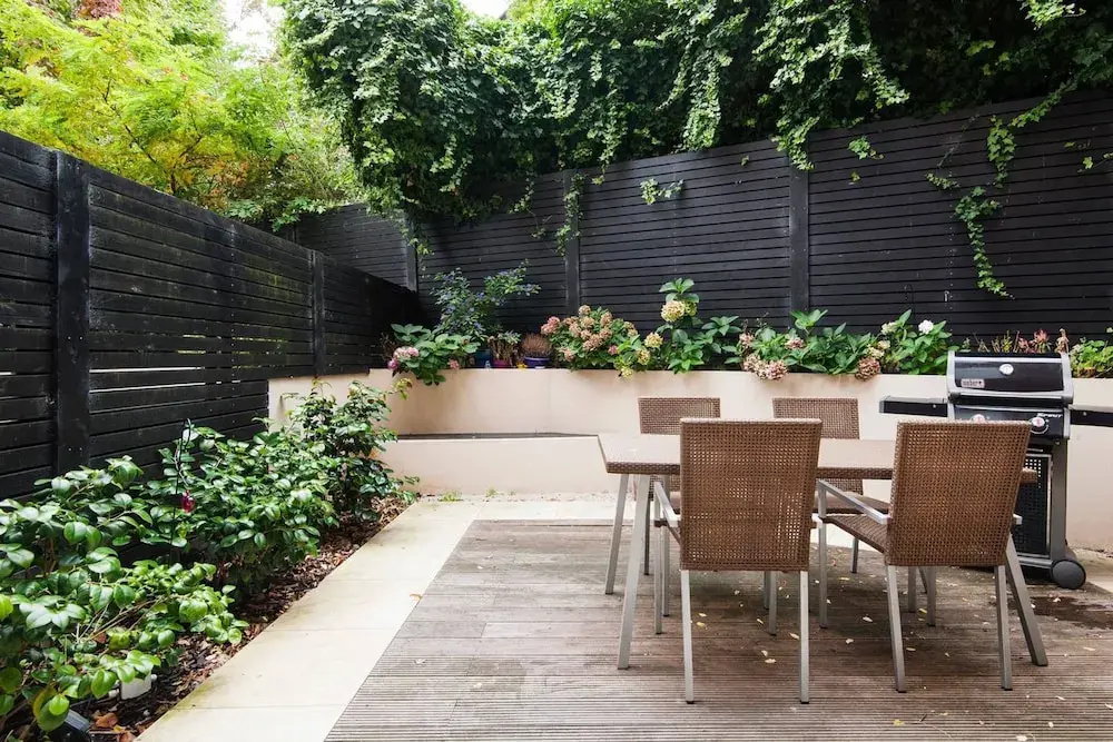 The Bohemian Rhapsody- Garden Apartment in Hampstead - by Out of Office Lifestyle