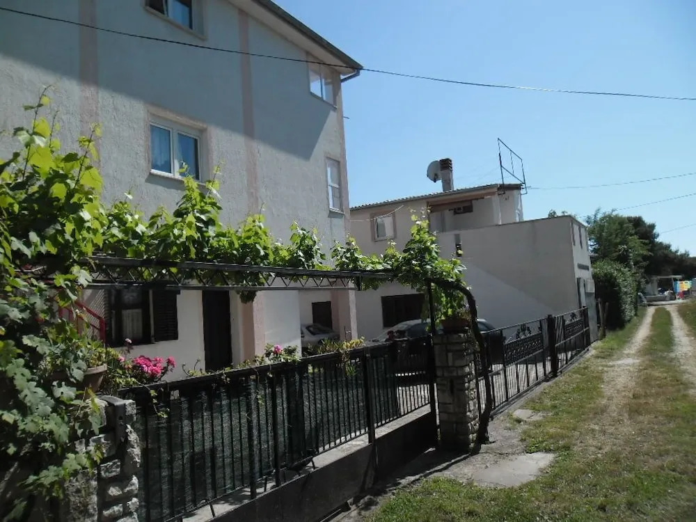 Apartment Vladimir