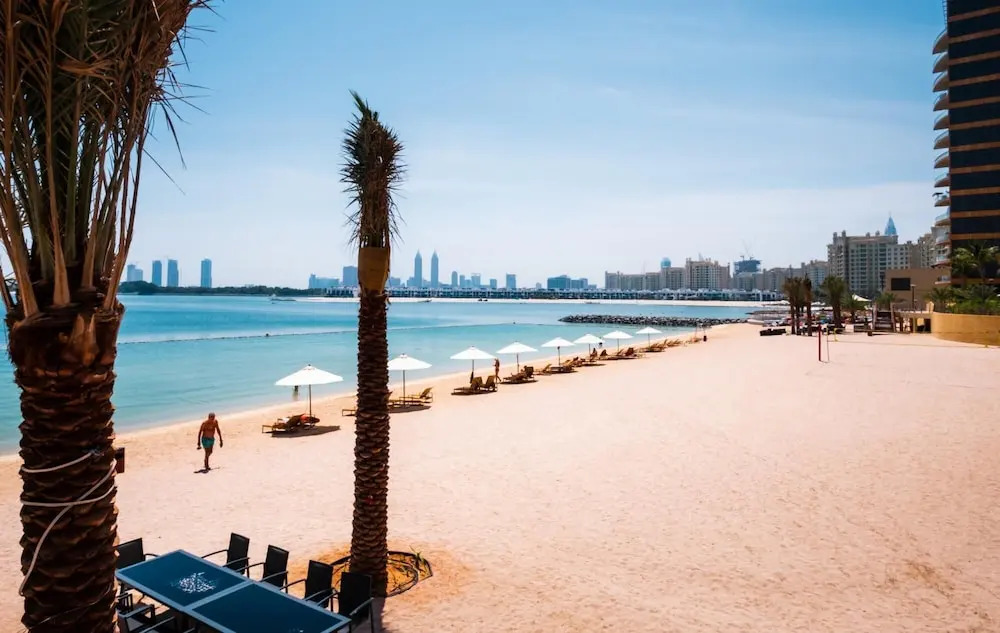 Exquisite 2BR w Exclusive Beach Access at the Palm