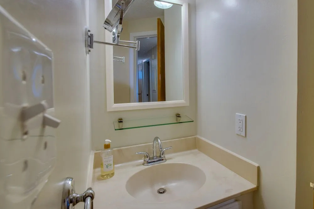 Wintergreen Resort Vacation Rental w/ Pool Access!