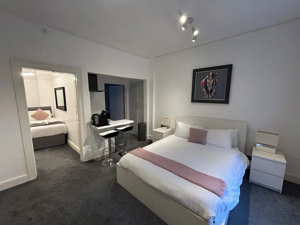 Sun Street Aparthotel