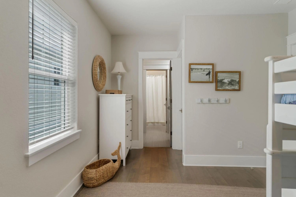 374 Gulfview Circle