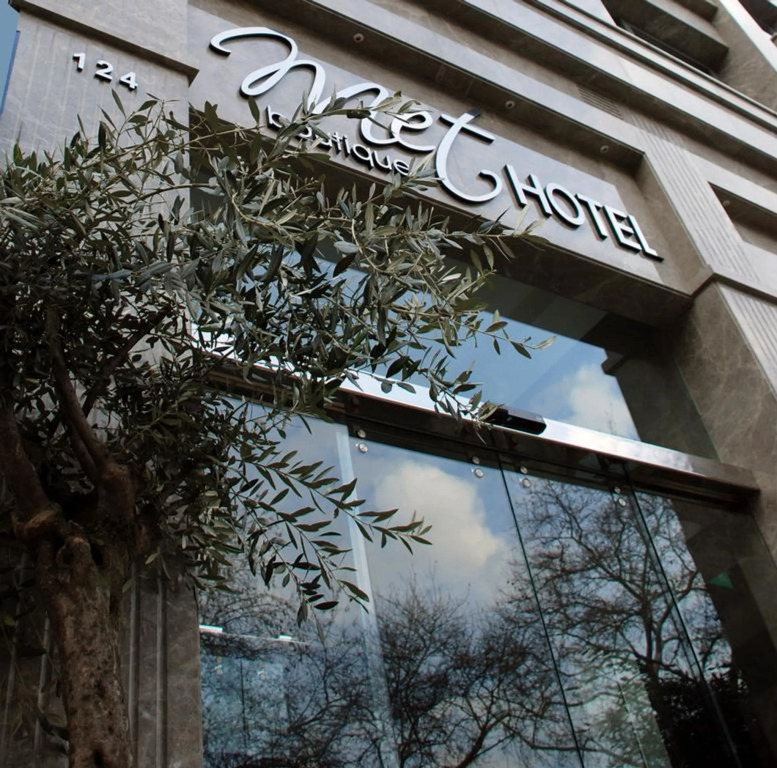 Met Hotel