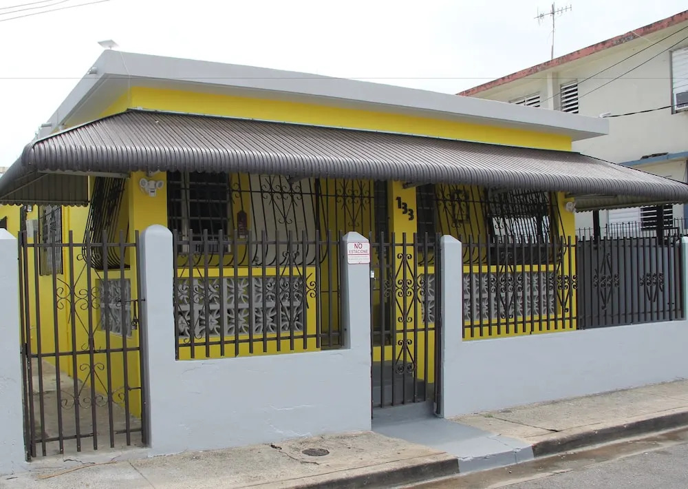 Calle Aponte- Near Beach and Arts District