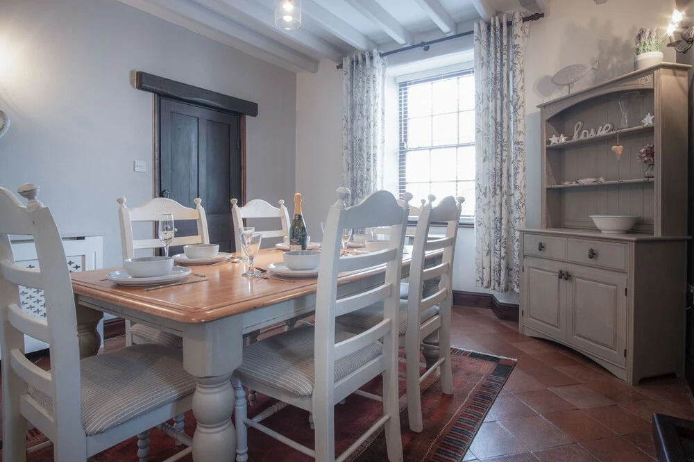 Tregoyr - 3 Bedroom Holiday Home - St. Florence