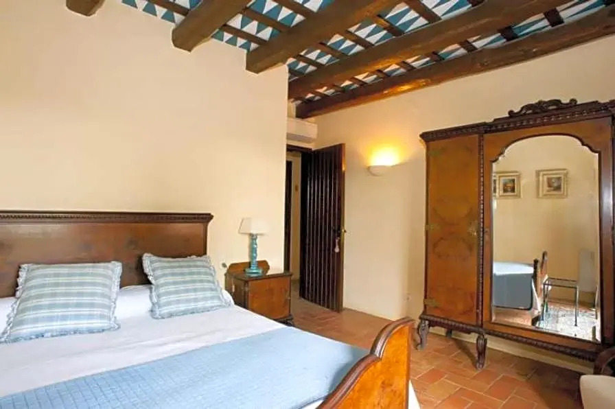 Hostal La Riera de Peratallada