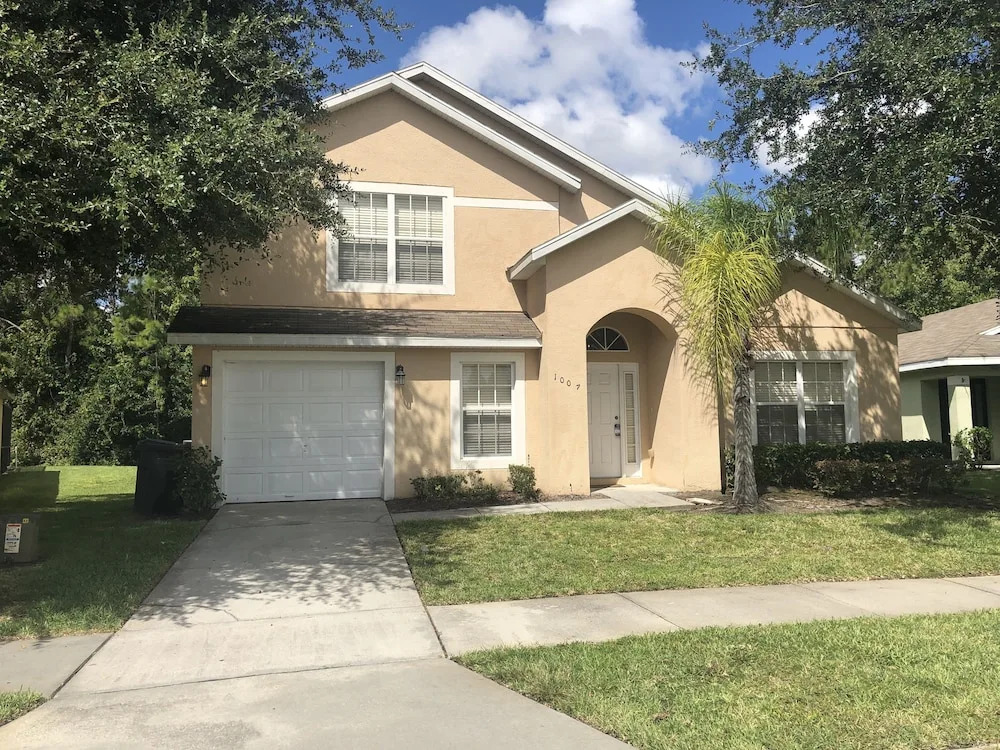 Lovely 4 Bed Home with Private Pool and Game Room in Disney Area SR1007SRD