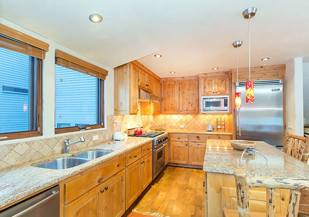 Telluride Lodge by Telluride Alpine Lodging