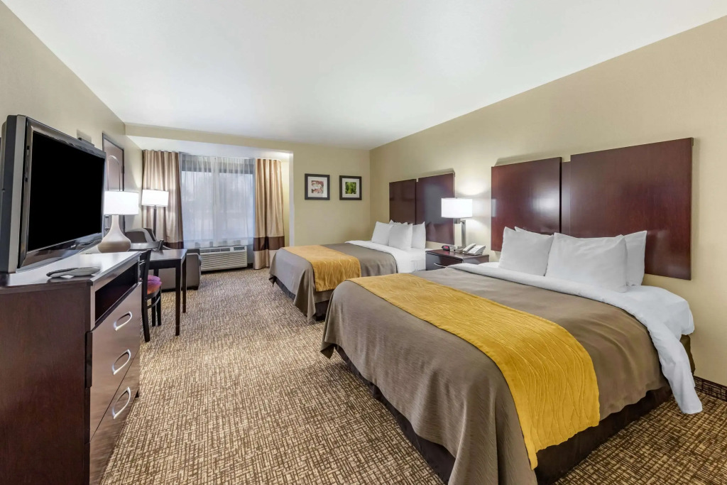 Comfort Inn & Suites San Bernardino