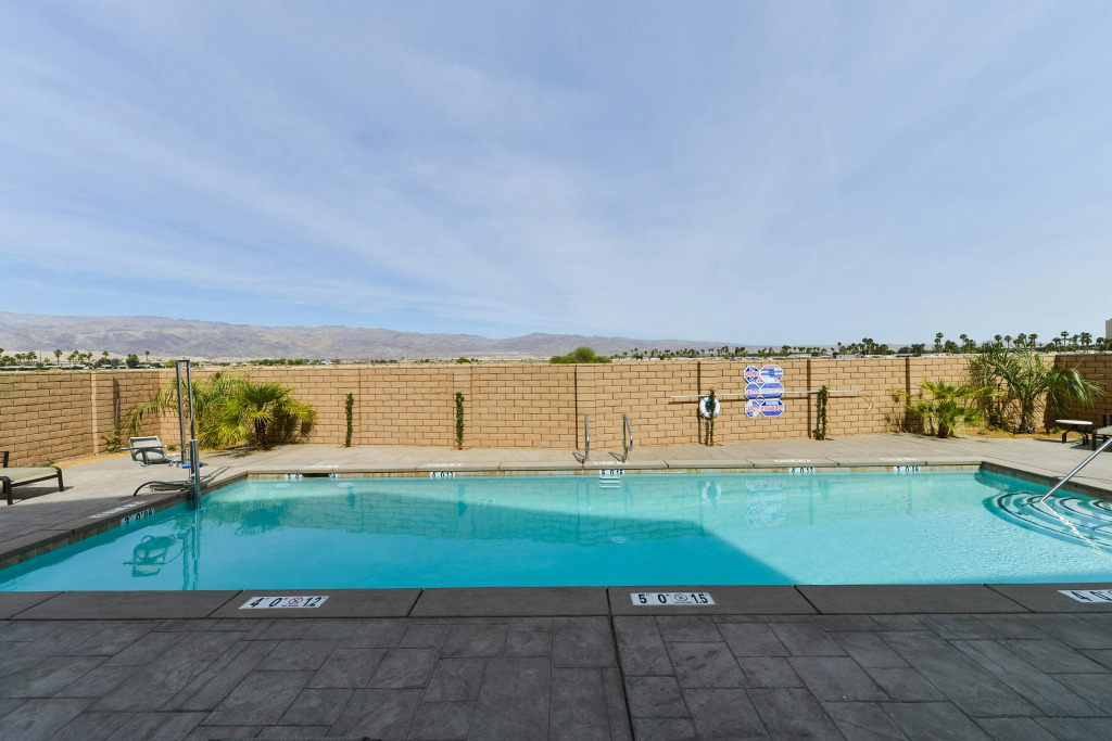 Holiday Inn Express & Suites Indio - Coachella Valley by IHG