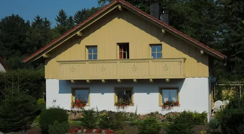 Duży apartament w Karpaczu, cisza, parking, balkon lub taras, zieleń, plac zabaw, sklep 5min